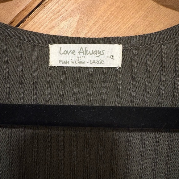 Olive Green Ribbed Dress. EUC Medium/Large - Picture 4 of 6